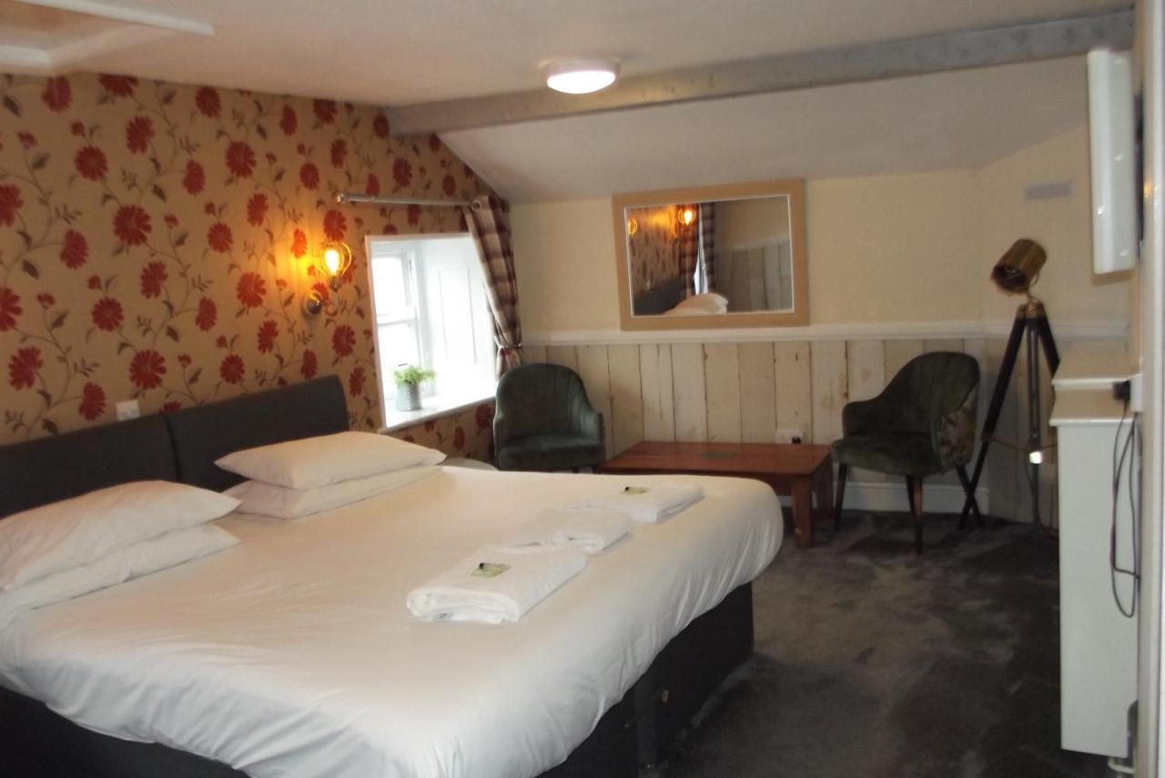 The Liverpool Arms Hotel Beaumaris Exteriör bild