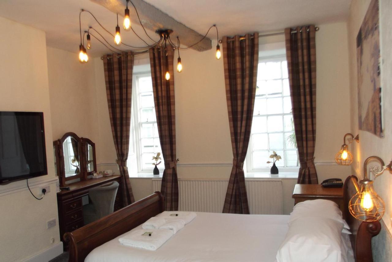 The Liverpool Arms Hotel Beaumaris Exteriör bild